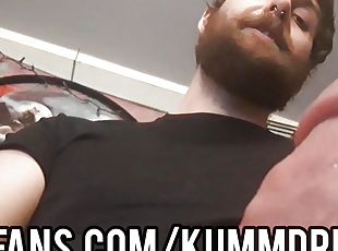 I&#039;ve got a pretty nice cock! Wanna see it cum? Well then click on the vid ya silly goober