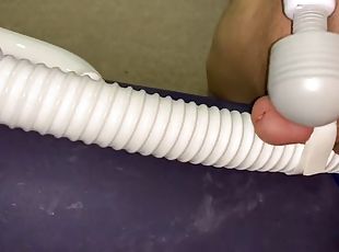 I love to rub and cum on the spiral body vacuum hose