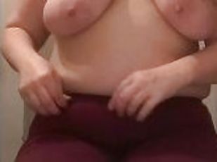 Teasing You  With My Curvy Body &  Hot Pussy Piss