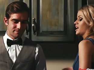 Perfect blowjob from Jessa Rhodes gets him hard for hot sex