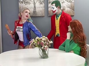 Joker dirty anal fucked Harley Queen and Poison Ivy FLX025 - AnalVids