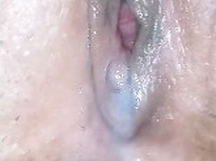 Up close to my pretty pussy~see his hot cum drip