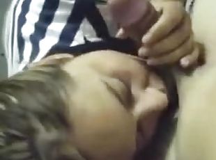 Naughty Teen Blows Her Boyfriend In Homemade Clip