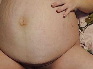 Friend teases wife's 9 months pregnant pussy then creampied herpussy
