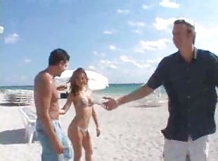 Finding a slut on the beach to bang