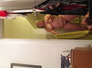 Hot bbw wife pees on boyfriend and  loves this