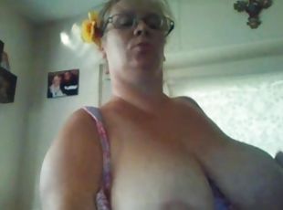 payudara-besar, besar-huge, dewasa, perempuan-tua, wanita-gemuk-yang-cantik, webcam, payudara