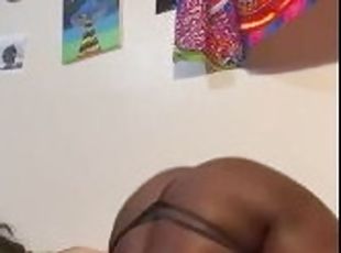 Ebony ass twerking