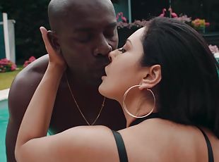 Outdoors video of interracial fucking with busty Mariska X