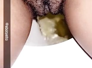 Pretty pussy pees upclose