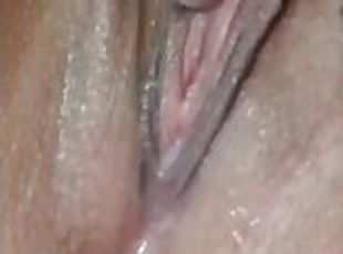 clitoris, masturbaatio, orgasmi, pillu-pussy, ruikkiminen, amatööri, teini, kotitekoinen, eka-kerta, italialainen