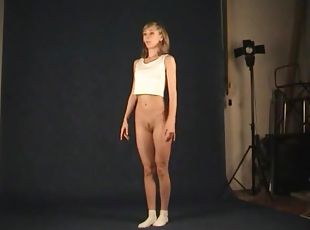 Teen dancer shows her skinny body in photo studio
