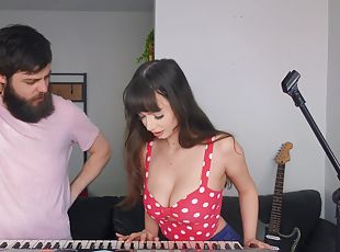 Bitch loves playing the piano but also playing the dick