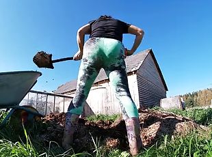 Sexy Ass Farmers Wife at Work