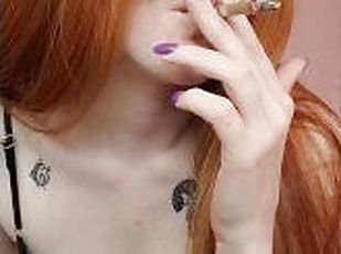 amateur, pelirroja, fetichista, a-solas, fumando