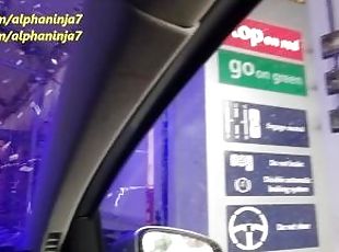 Car Wash Blowjob, Who Finishes First?