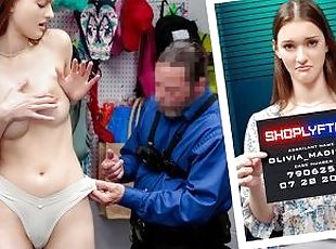 Thorough Mall Cop Performs A Deep Cavity Check On A Fidgety Shoplifter By Using His Long Dick