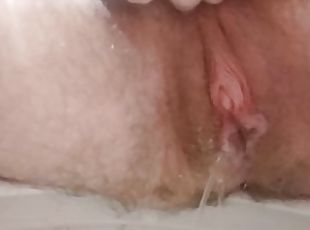 klitoris, hårete, pissing, pussy, amatør, toalett, fingret-pretty, fetisj, alene