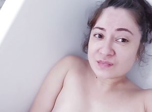 I Fuck My Pussy With A Stream Of Water And Get An Orgasm From Masturbation